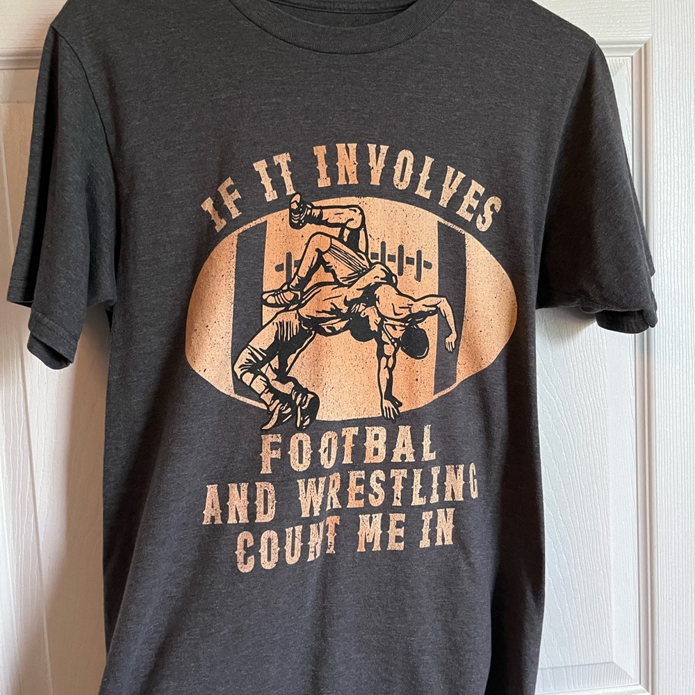 Medium, grey, wrestling/football mens tee